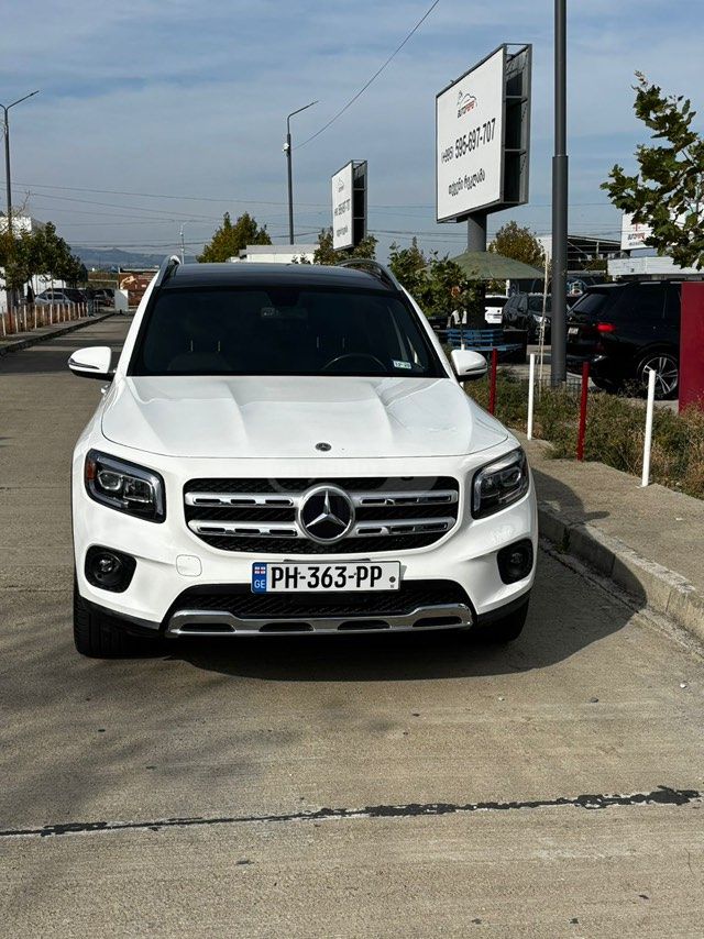 Mercedes-Benz GLB 250